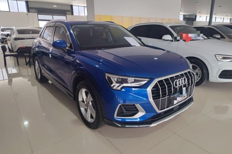 Used Audi Q3 2019 35 TFSI Advanced Style Edition Front Right 45 Deg