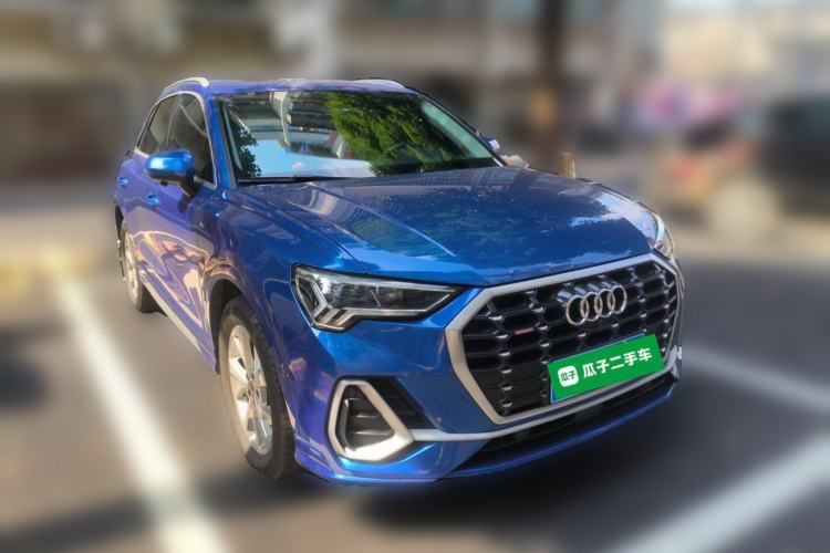 Used Audi Q3 2019 35 TFSI Advanced Dynamic Edition Front Right 45 Deg