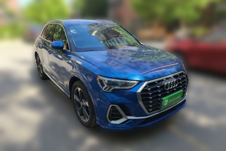 Used Audi Q3 2019 35 TFSI Fashion Dynamic Model Front Right 45 Deg
