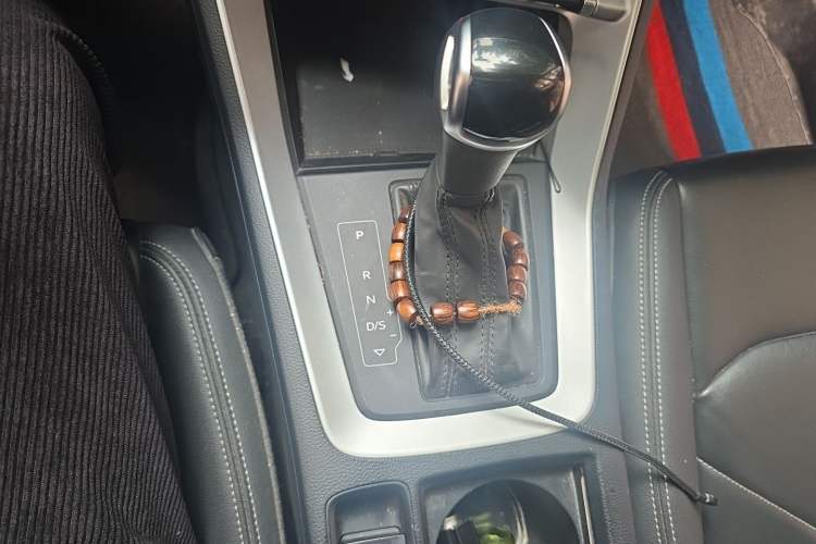 Used Audi Q3 2019 35 TFSI Advanced Style Edition Gear Lever