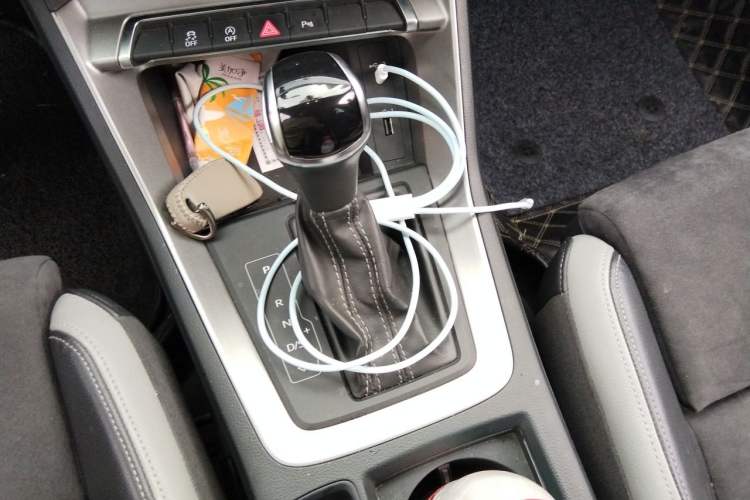 Used Audi Q3 2019 40 TFSI Fashion Dynamic Model Gear Lever