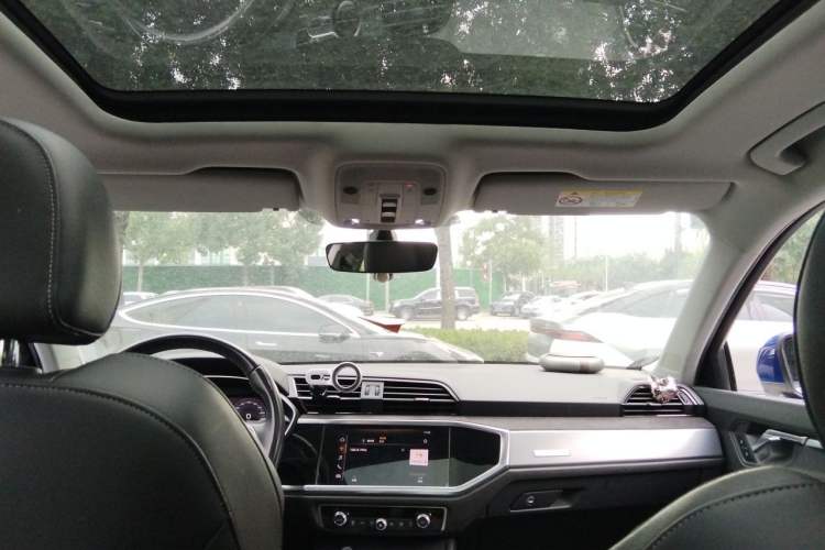 Used Audi Q3 2019 40 TFSI Fashion Dynamic Model Headliner