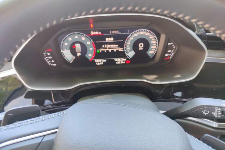 Used Audi Q3 2019 40 TFSI quattro Fashion Dynamic Model Instrument Cluster