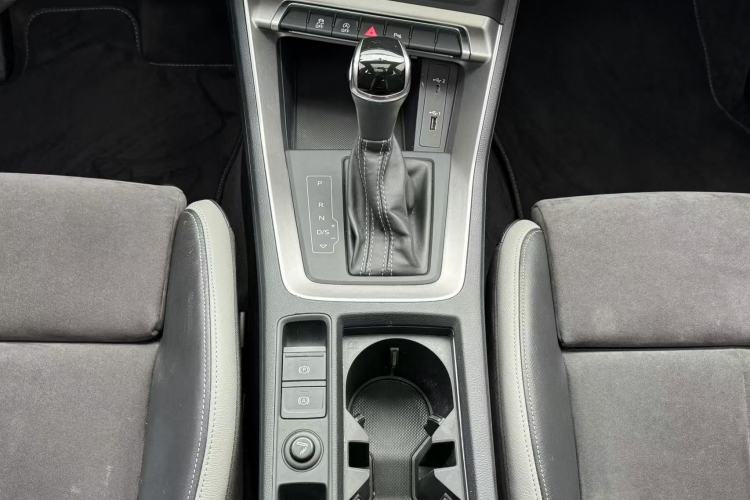Used Audi Q3 2019 35 TFSI Advanced Dynamic Edition Interior 1