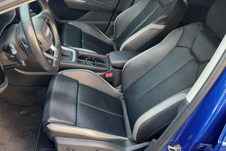 Used Audi Q3 2019 35 TFSI Fashion Dynamic Model Interior 1