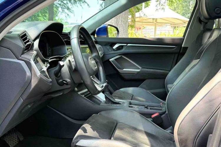 Used Audi Q3 2019 40 TFSI Fashion Dynamic Model Interior 2