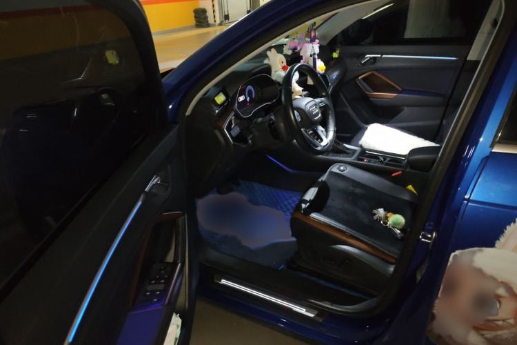 Used Audi Q3 2019 40 TFSI Fashionable and Elegant Model Interior 3