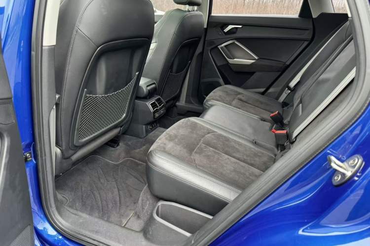 Used Audi Q3 2019 35 TFSI Advanced Dynamic Edition Interior 4