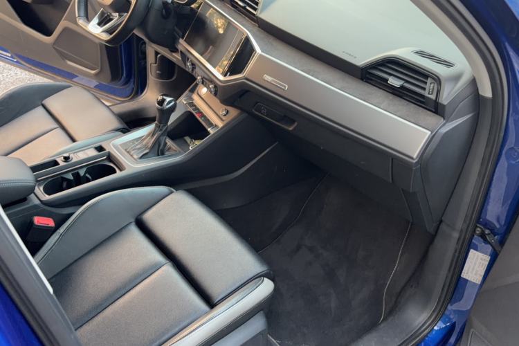 Used Audi Q3 2019 35 TFSI Fashion Dynamic Model Interior 5