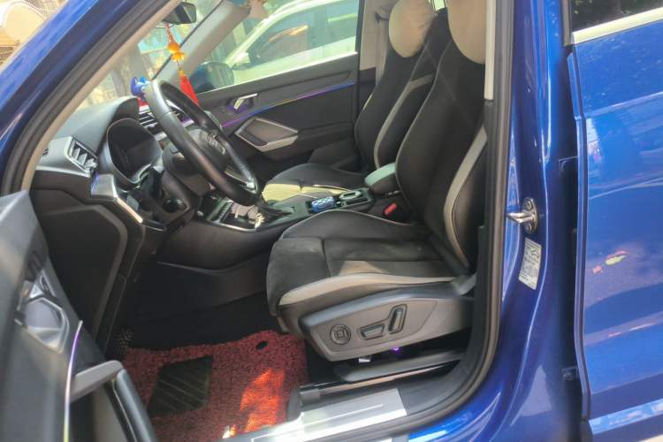 Used Audi Q3 2019 35 TFSI Advanced Dynamic Edition Left Front Seat