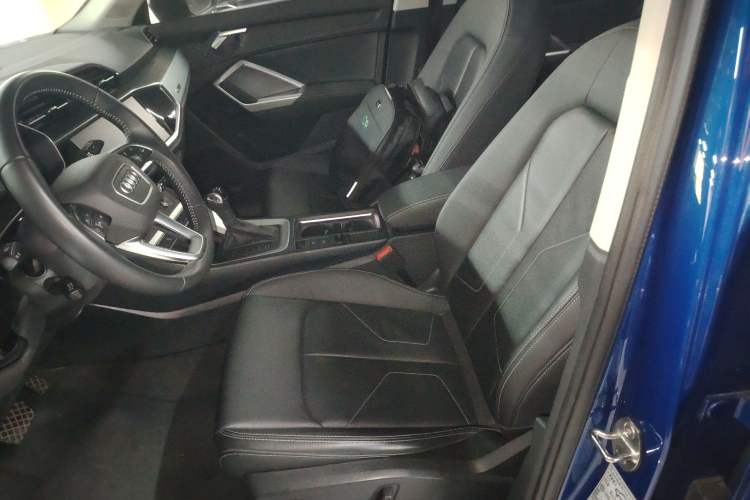 Used Audi Q3 2019 35 TFSI Advanced Style Edition Left Front Seat