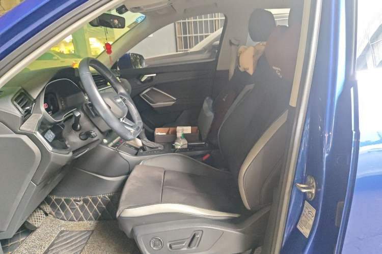 Used Audi Q3 2019 35 TFSI Fashion Dynamic Model
