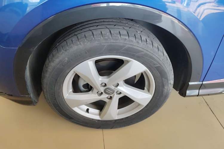 Used Audi Q3 2019 35 TFSI Advanced Style Edition Left Front Wheel Hub