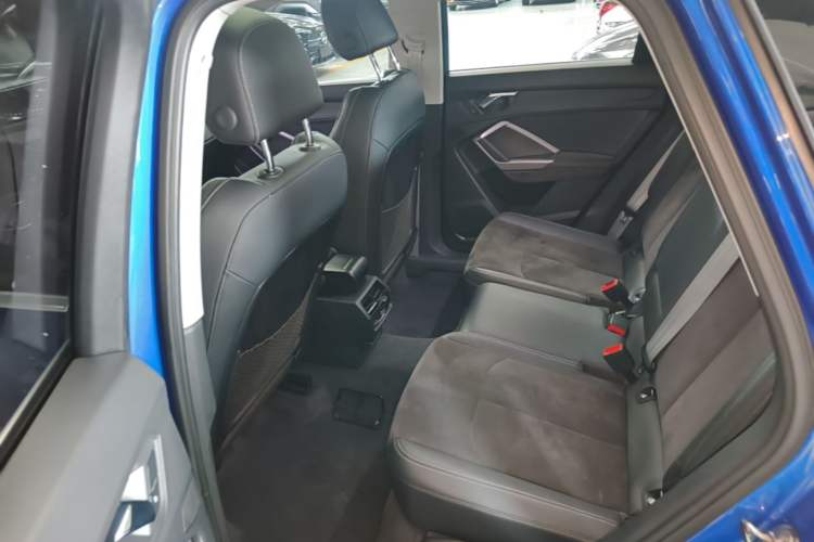 Used Audi Q3 2019 35 TFSI Advanced Dynamic Edition Left Rear Seat
