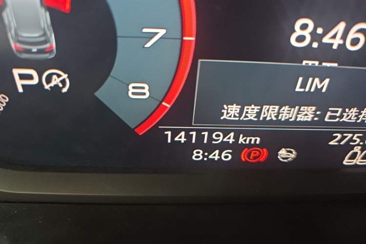 Used Audi Q3 2019 35 TFSI Advanced Style Edition Odometer Close Up