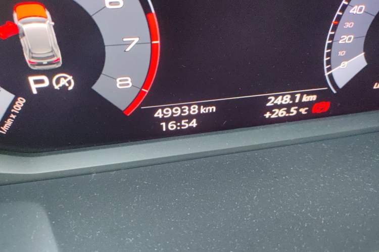 Used Audi Q3 2019 35 TFSI Advanced Dynamic Edition Odometer Close Up