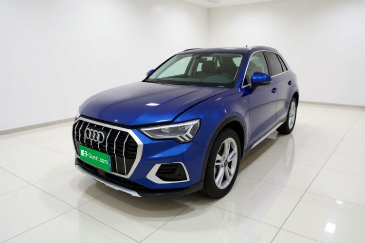 Used Audi Q3 2019 40 TFSI Fashionable and Elegant Model Guazi used car, China used car export, Used car for sale, Used  cars, Cheapest cars for sale