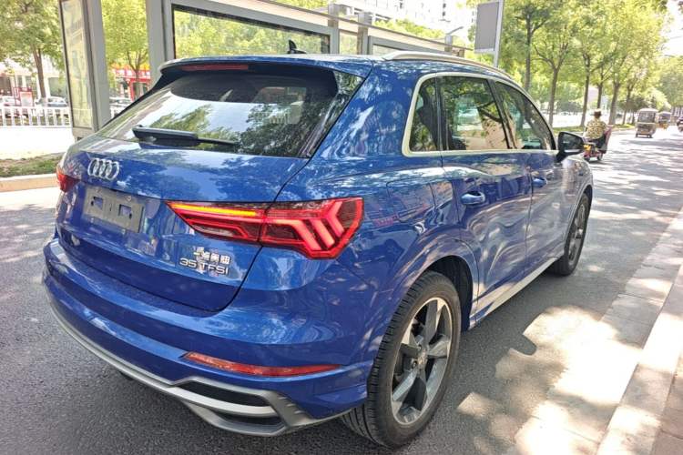 Used Audi Q3 2019 35 TFSI Fashion Dynamic Model Rear Right 45 Deg