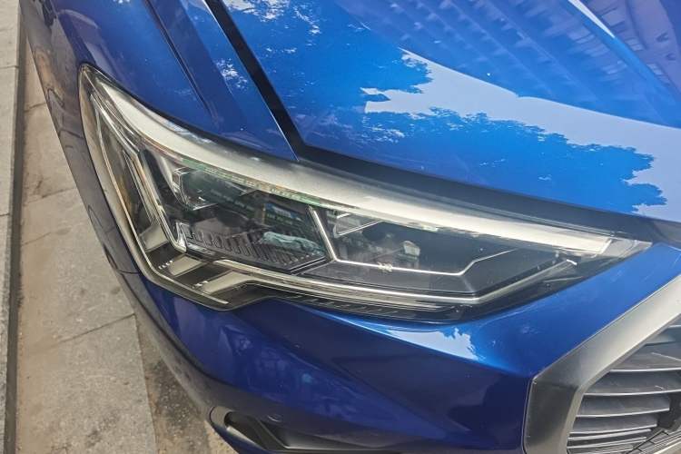 Used Audi Q3 2019 35 TFSI Advanced Style Edition Right Front Headlight