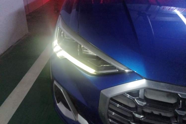Used Audi Q3 2019 35 TFSI Advanced Dynamic Edition Right Front Headlight