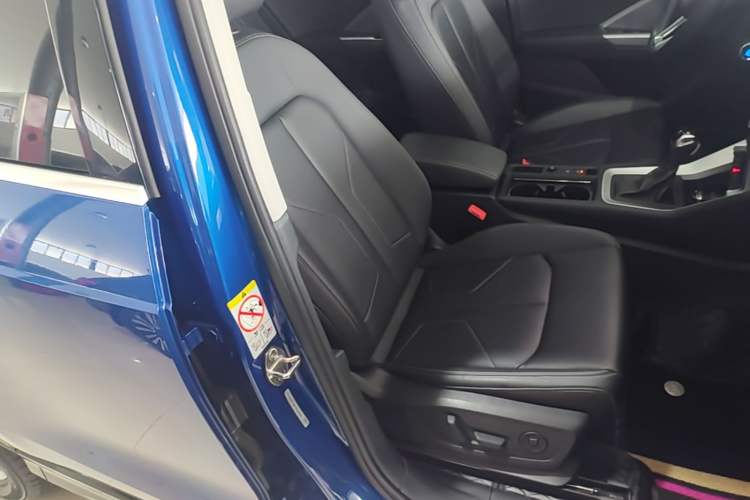 Used Audi Q3 2019 35 TFSI Advanced Style Edition Right Front Seat