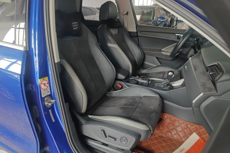 Used Audi Q3 2019 35 TFSI Advanced Dynamic Edition Right Front Seat
