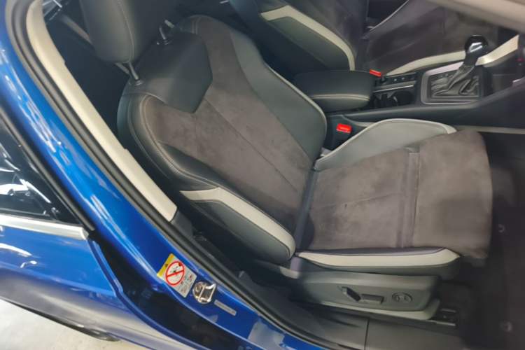 Used Audi Q3 2019 35 TFSI Advanced Dynamic Edition Right Front Seat