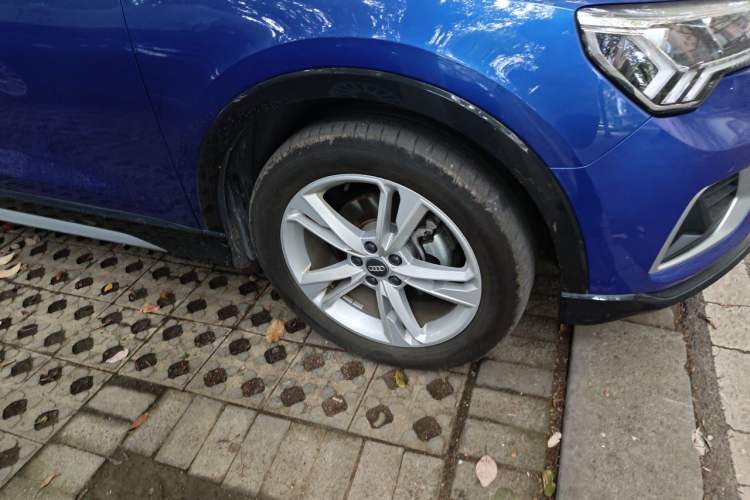 Used Audi Q3 2019 35 TFSI Fashionable and Elegant Model Right Front Wheel Hub