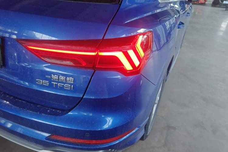 Used Audi Q3 2019 35 TFSI Advanced Dynamic Edition Right Rear Taillight