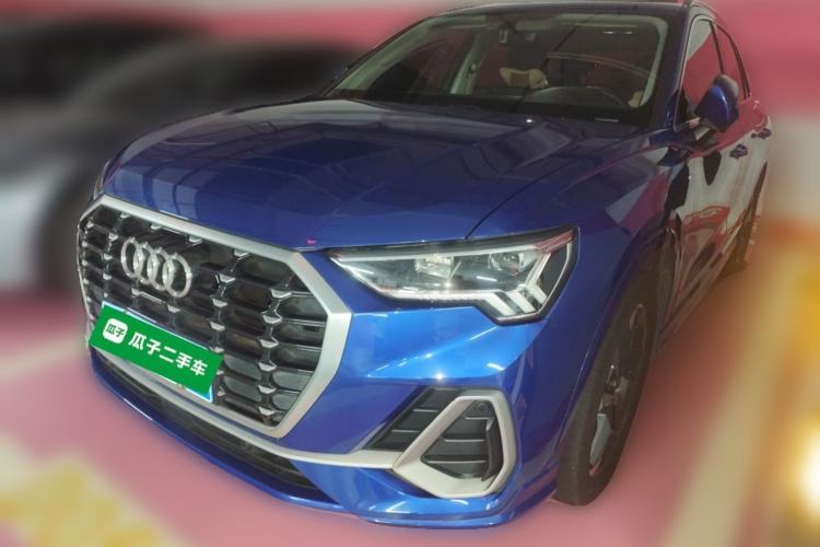 Używany Audi Q3 2019 40 TFSI Fashion Dynamic Model Guazi used car, China used car export, Used car for sale, Used cars, Cheapest cars for sale