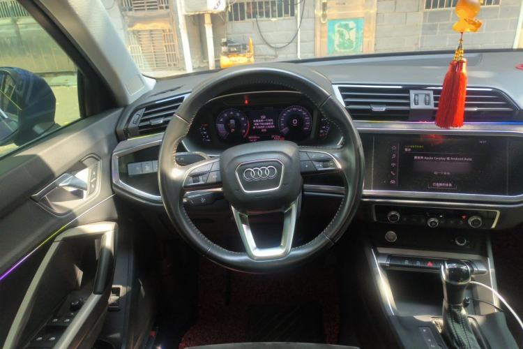 Used Audi Q3 2019 35 TFSI Advanced Dynamic Edition Steering Wheel