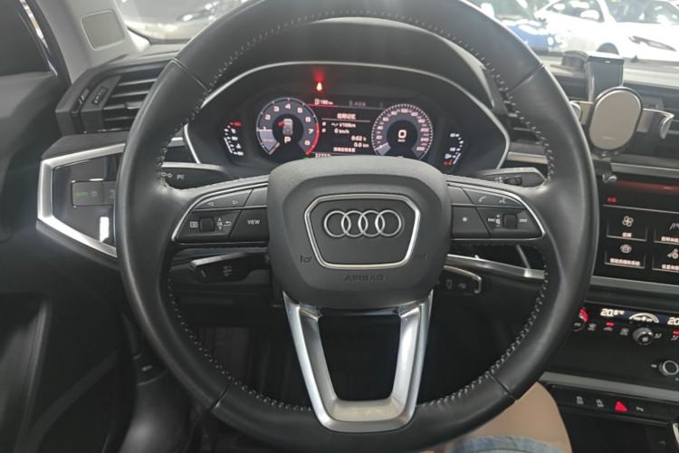 Used Audi Q3 2019 35 TFSI Advanced Dynamic Edition Steering Wheel
