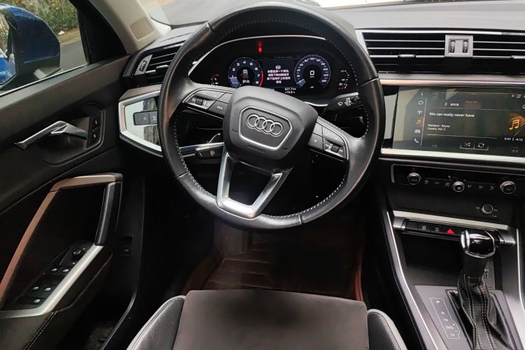 Used Audi Q3 2019 35 TFSI Advanced Dynamic Edition Steering Wheel