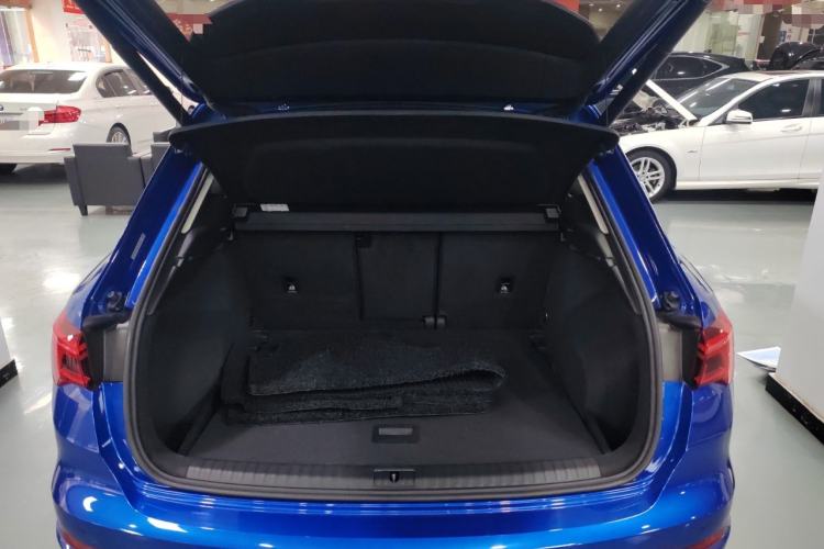 Used Audi Q3 2019 40 TFSI Fashion Dynamic Model Trunk