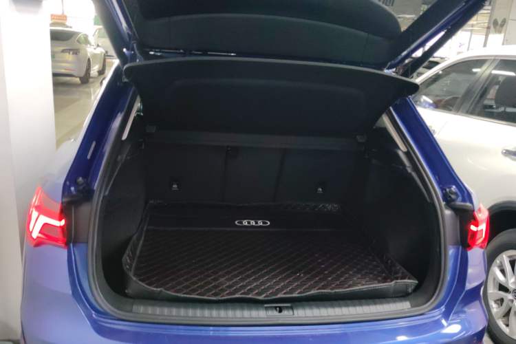 Used Audi Q3 2019 35 TFSI Advanced Dynamic Edition Trunk