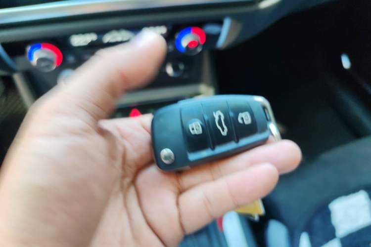 Used Audi Q3 2019 40 TFSI quattro Fashion Dynamic Model Vehicle Key