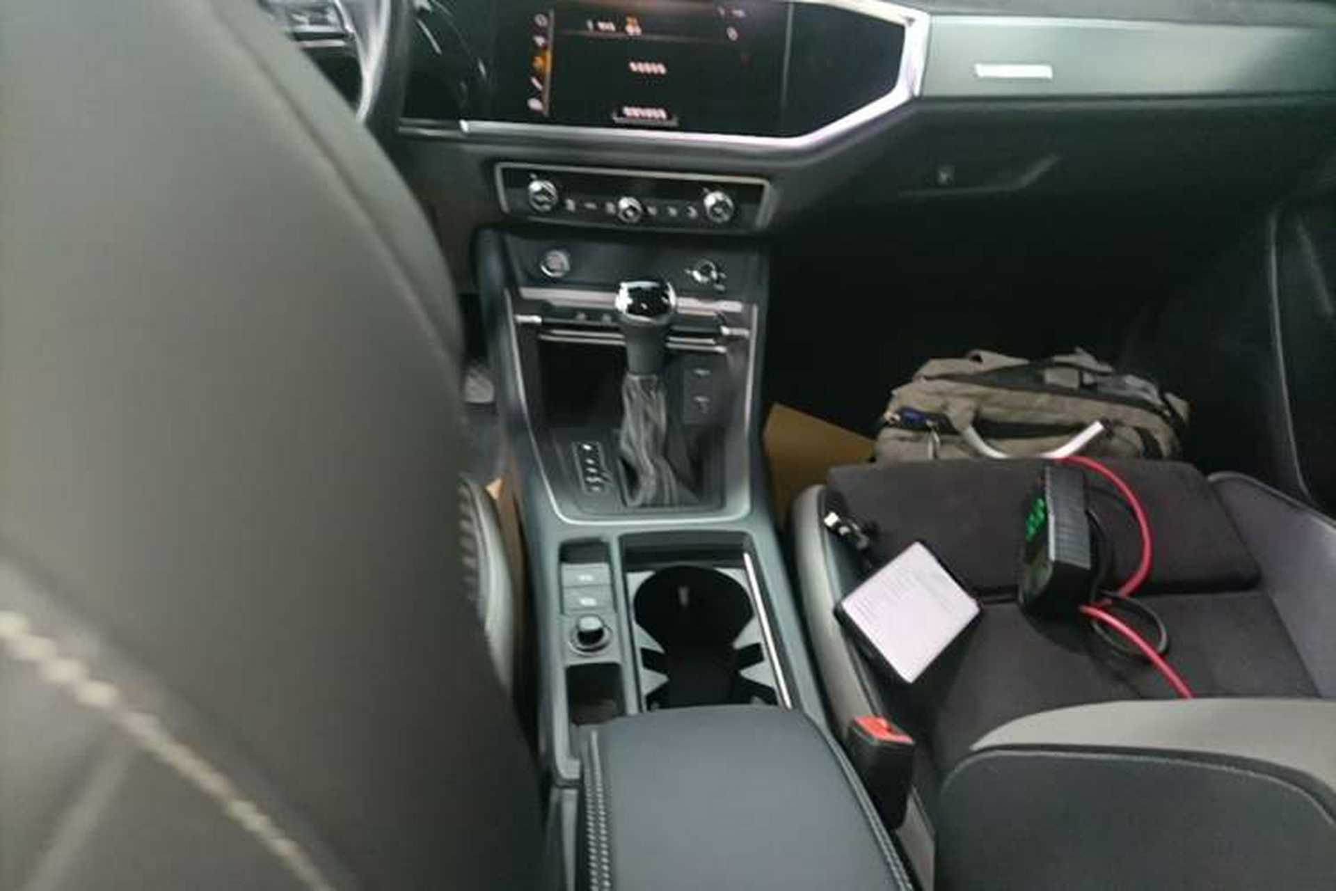 Used Audi Q3 2019 35 TFSI Fashion Dynamic Model Gear Lever