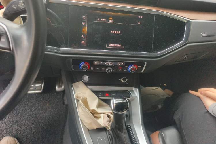 Used Audi Q3 2019 35 TFSI Fashionable and Elegant Model Audio And AC Panel