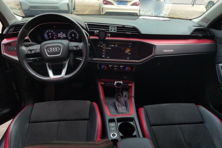 Used Audi Q3 2019 35 TFSI Advanced Dynamic Edition Center Console