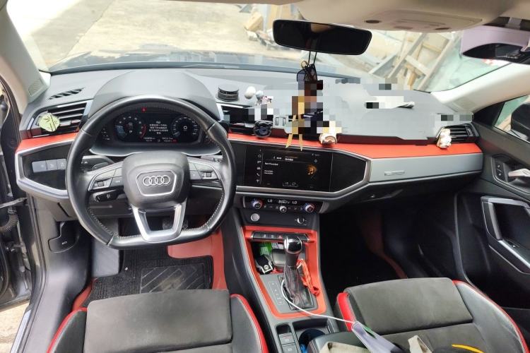 Used Audi Q3 2019 35 TFSI Fashion Dynamic Model Center Console