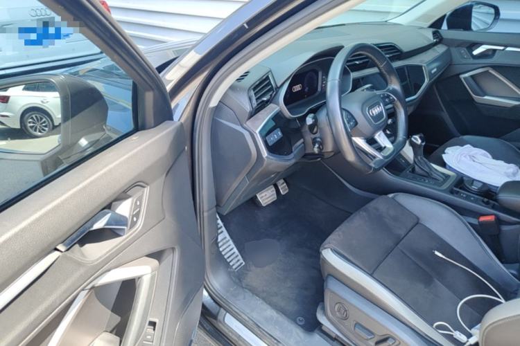 Used Audi Q3 2019 40 TFSI quattro Fashion Dynamic Model Driver Seat