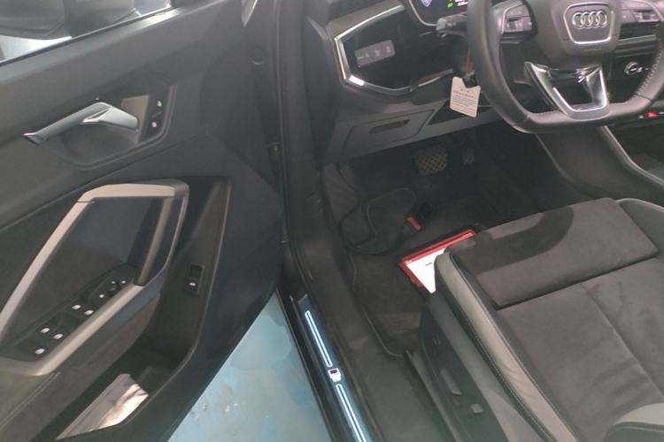 Used Audi Q3 2019 35 TFSI Fashion Dynamic Model Driver Seat