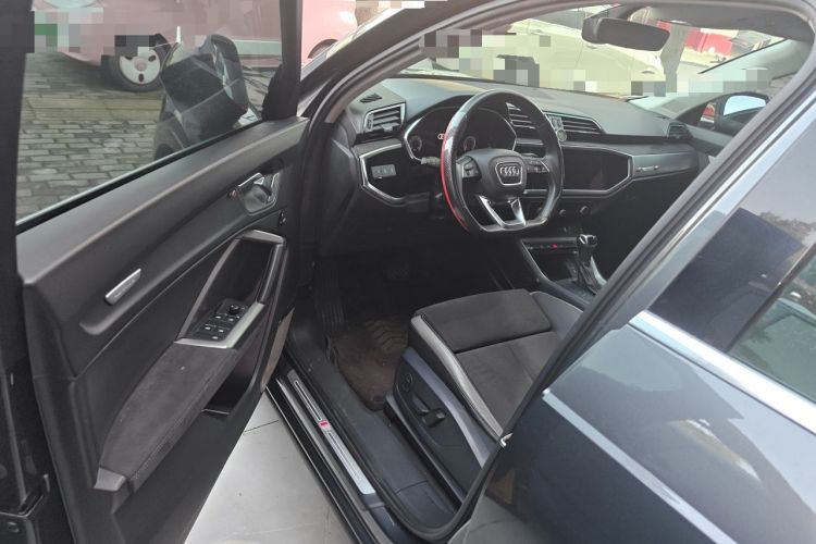 Used Audi Q3 2019 35 TFSI Fashion Dynamic Model Driver Seat