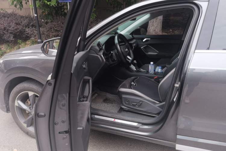 Used Audi Q3 2019 35 TFSI Fashion Dynamic Model Driver Seat