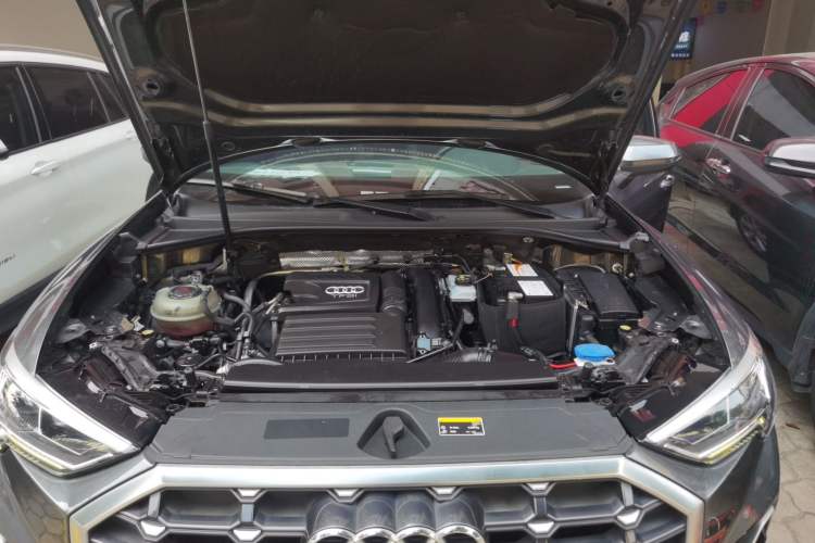 Used Audi Q3 2019 35 TFSI Advanced Dynamic Edition Engine Bay