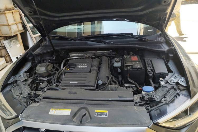 Used Audi Q3 2019 35 TFSI Fashion Dynamic Model Engine Bay