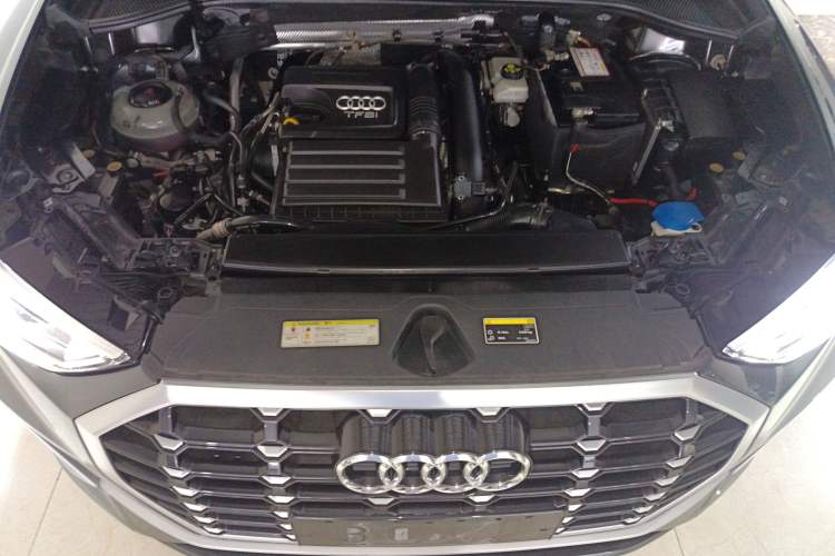Used Audi Q3 2019 35 TFSI Fashion Dynamic Model Engine Bay