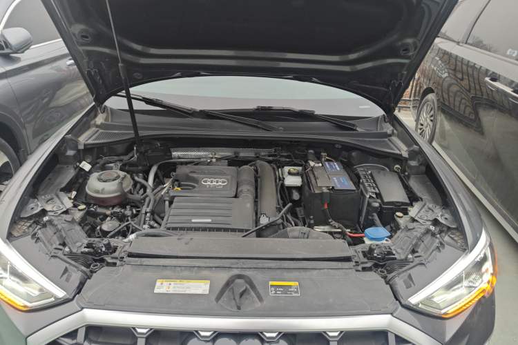 Used Audi Q3 2019 35 TFSI Advanced Dynamic Edition Engine Bay