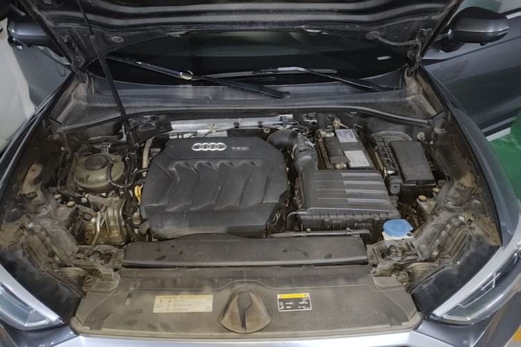 Used Audi Q3 2019 40 TFSI Fashion Dynamic Model Engine Bay