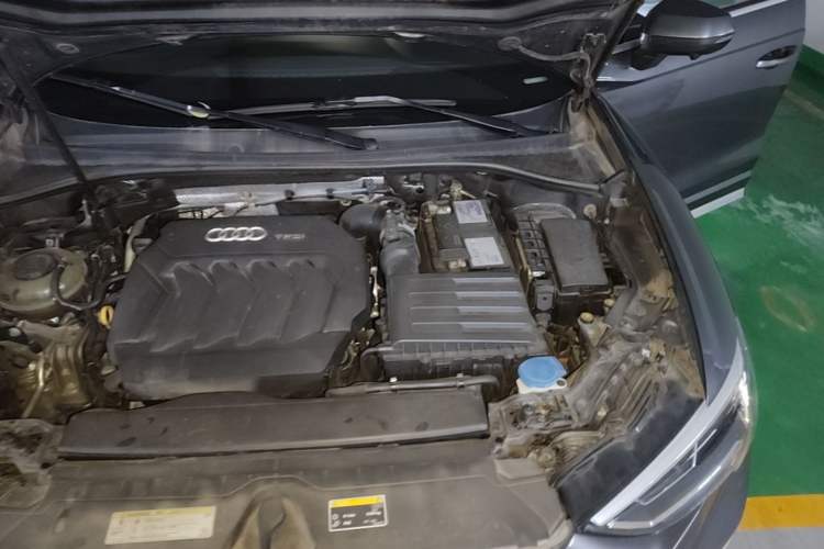 Used Audi Q3 2019 40 TFSI Fashion Dynamic Model Engine Bay Left